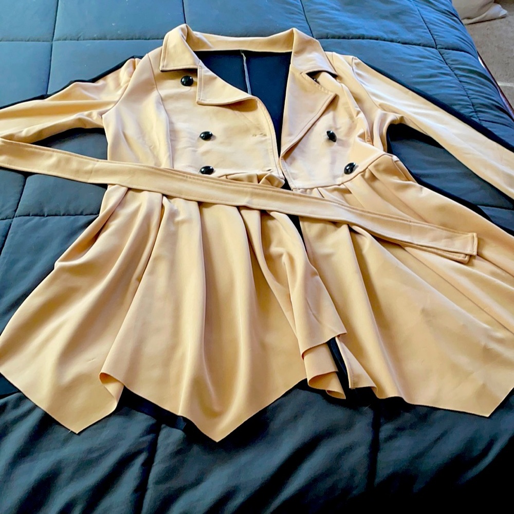 Double breasted flare blazer